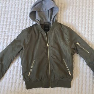 Forever 21 hooded bomber jacket